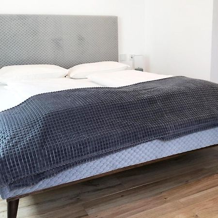 Laurentia Penthouse Apartment เมราโน ภายนอก รูปภาพ